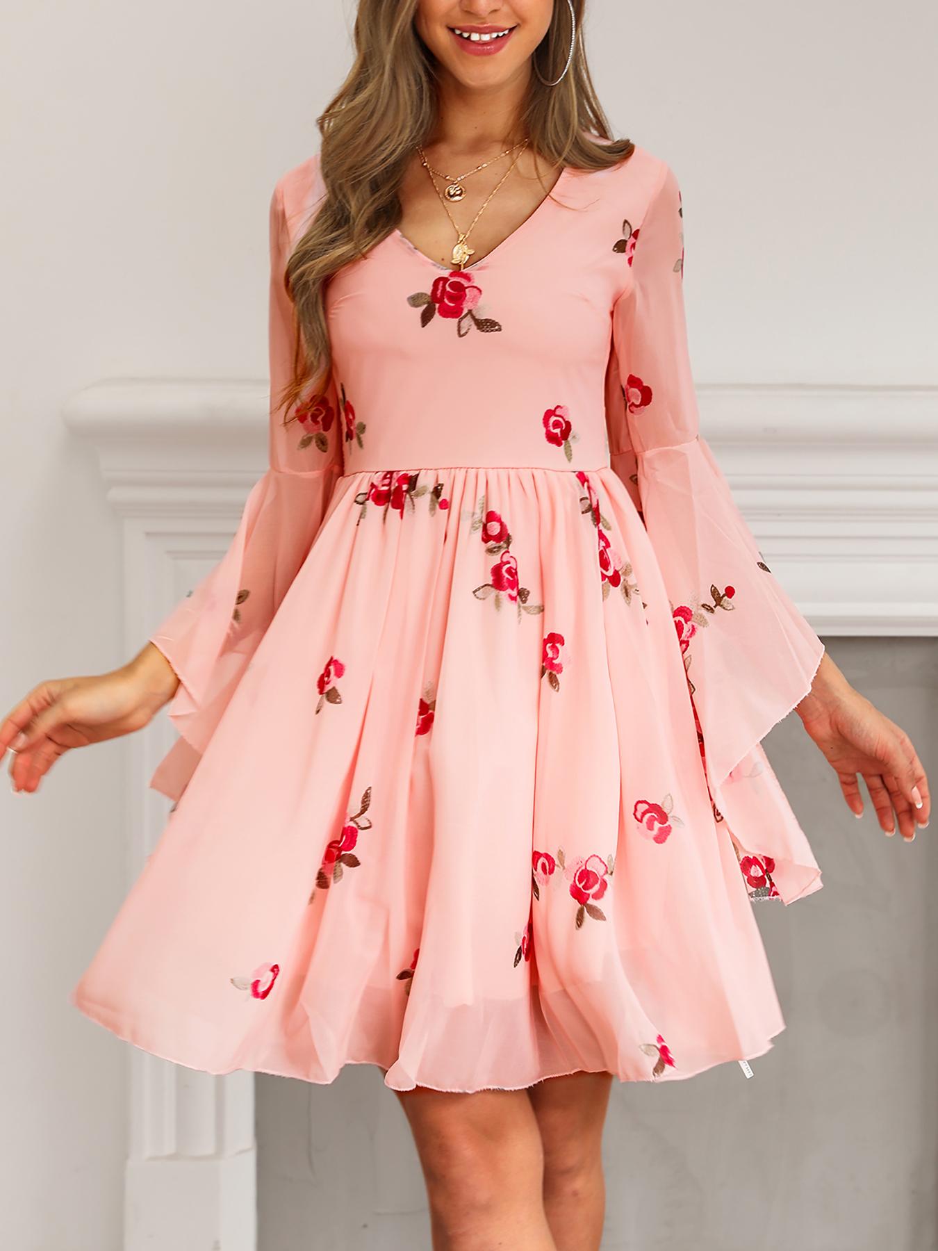 

Floral Print Flared Sleeve Pleated Chiffon Dress, Pink