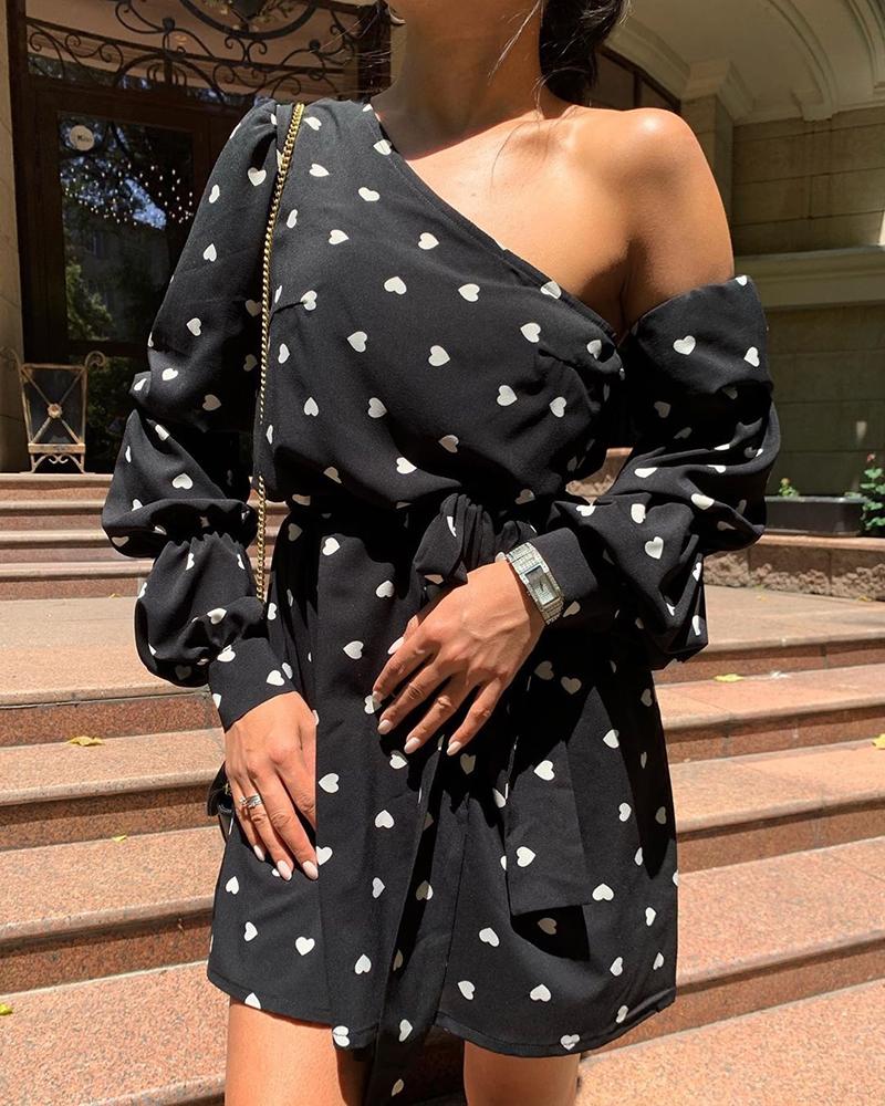 

One Shoulder Heart Print Casual Dress
