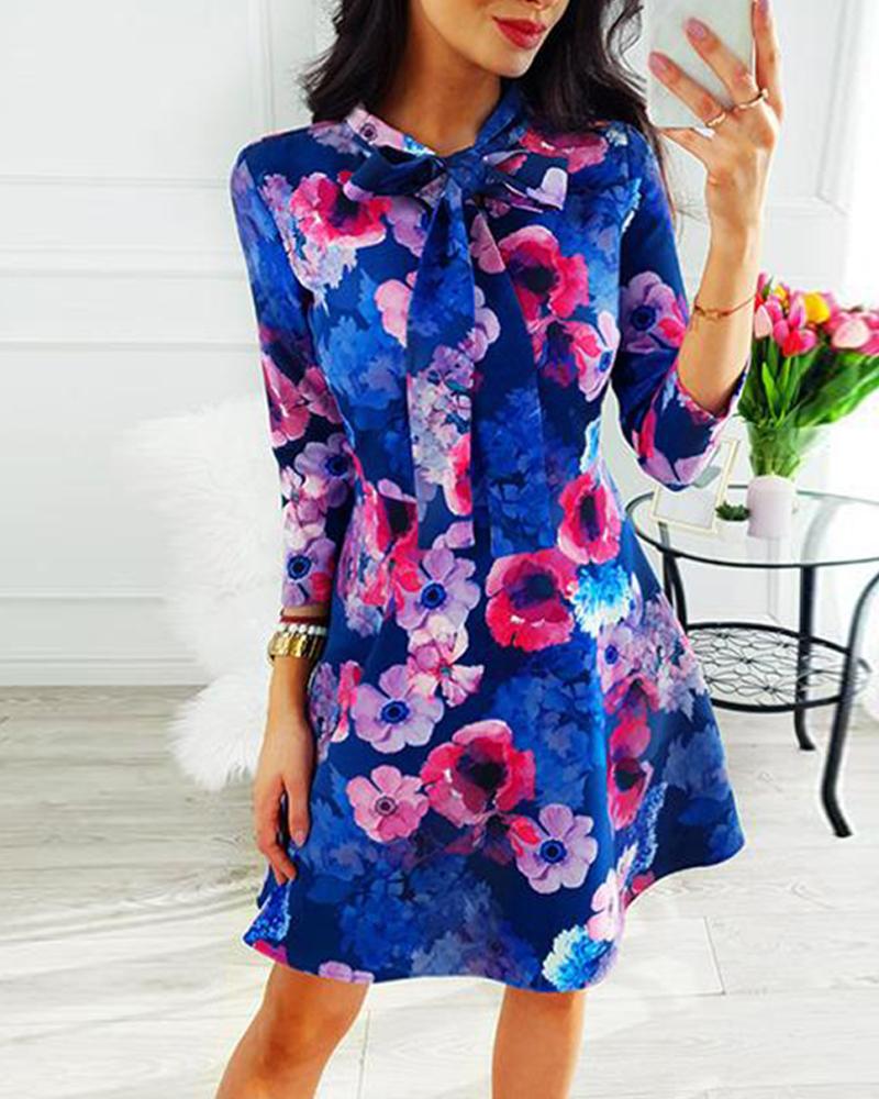 

Random Geometric Print Tie Neck Casual Dress, Blue