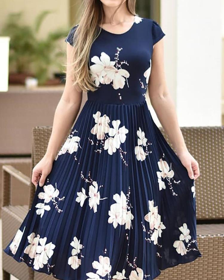 

Floral Print Short Sleeve Pleated Dress