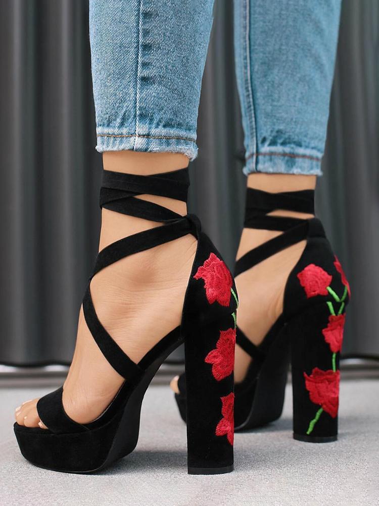 

Rose Embroidered Lace-up Chunky Heeled Sandals