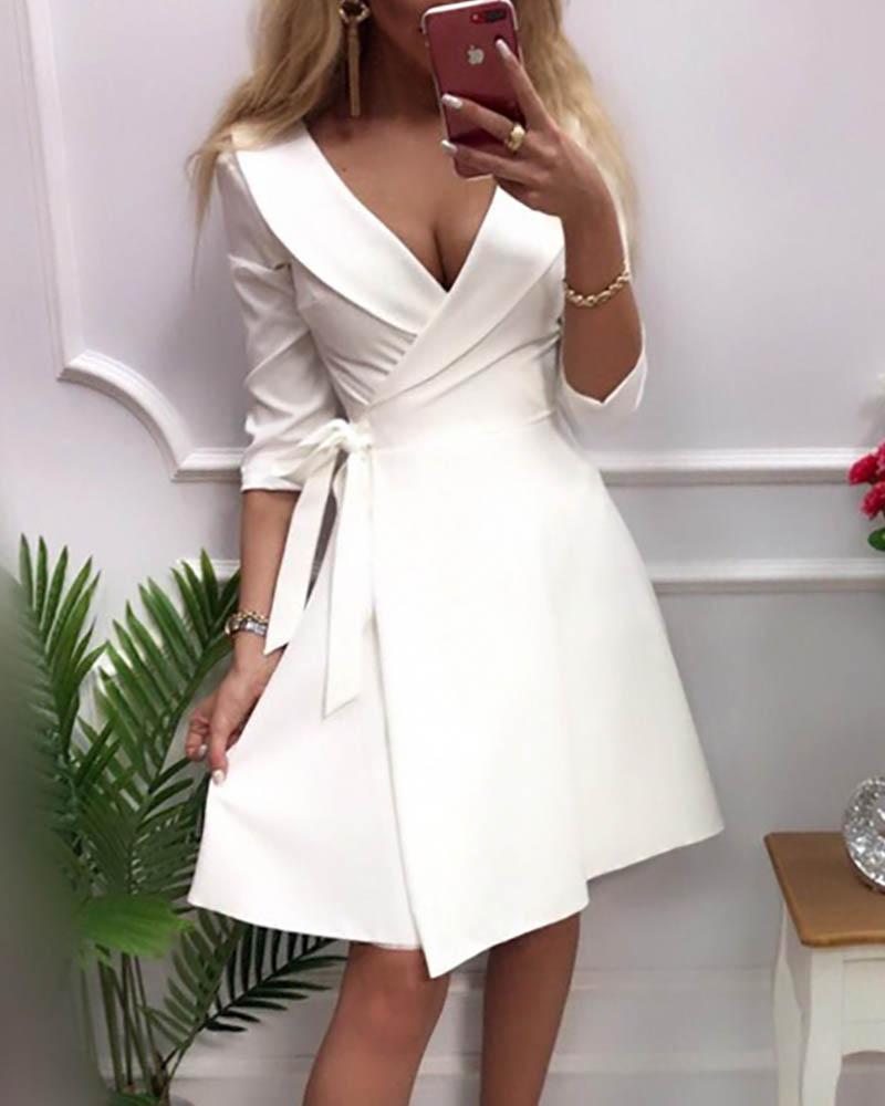 

Long Sleeve Knotted Waist Dress