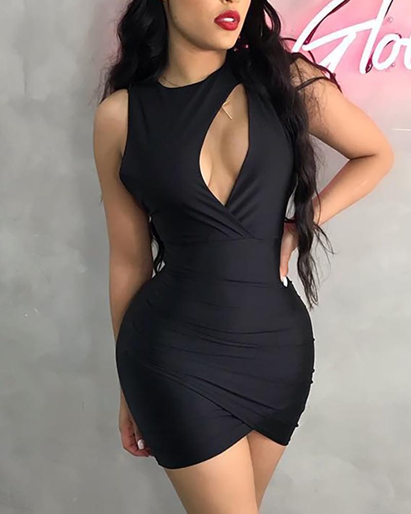 

Cut Out Front Ruched Overlap Bodycon Dress