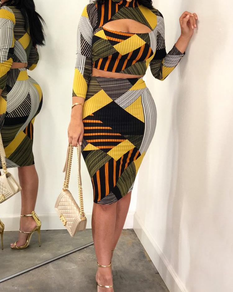 

Geometric Print Cut Out Top & Slinky Skirt Sets, Yellow