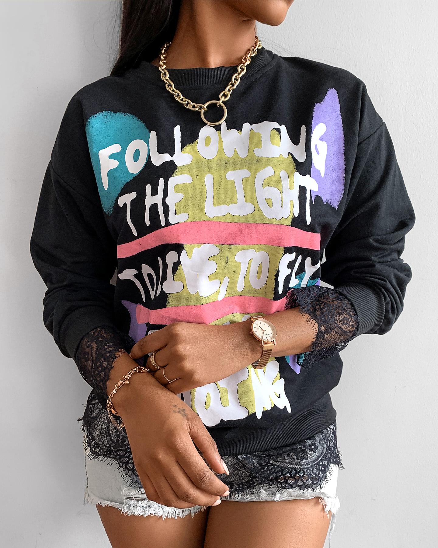 

Eyelash Lace Trim Letter Print Colorblock Top, Black