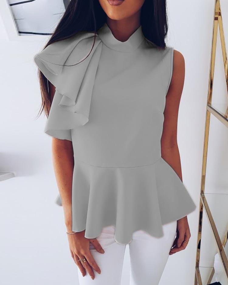 

Solid Flutter Sleeve Peplum Top