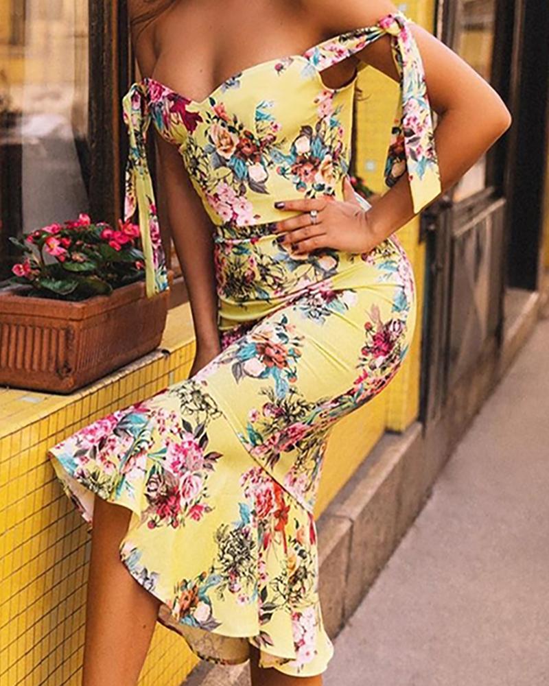 

Off Shoulder Floral Print Ruffles Dress, Yellow