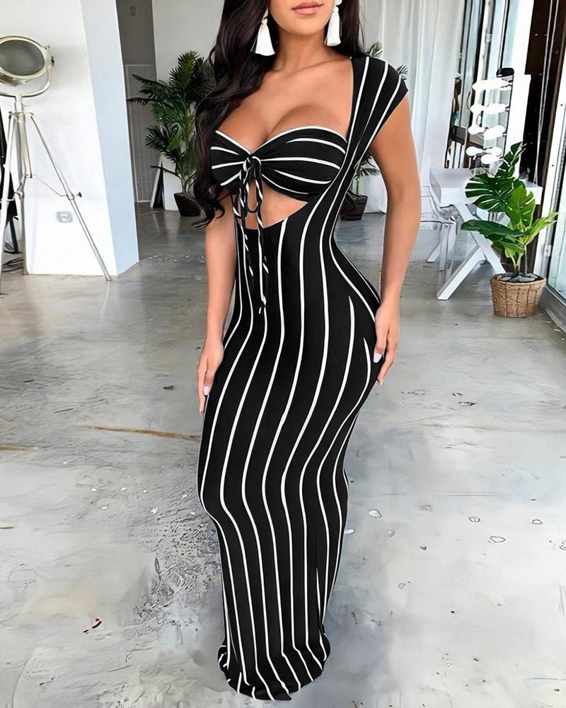 

U-neck Cut Out Striped Maxi Dress, Black