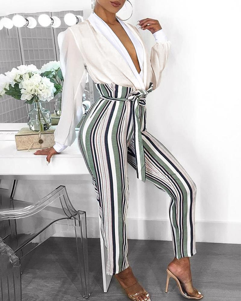 

Solid Plunge Slit Sleeve Bodysuit