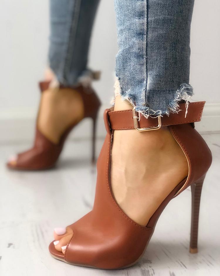 

Solid Buckled T-Strap Thin Heeled Sandals, Brown
