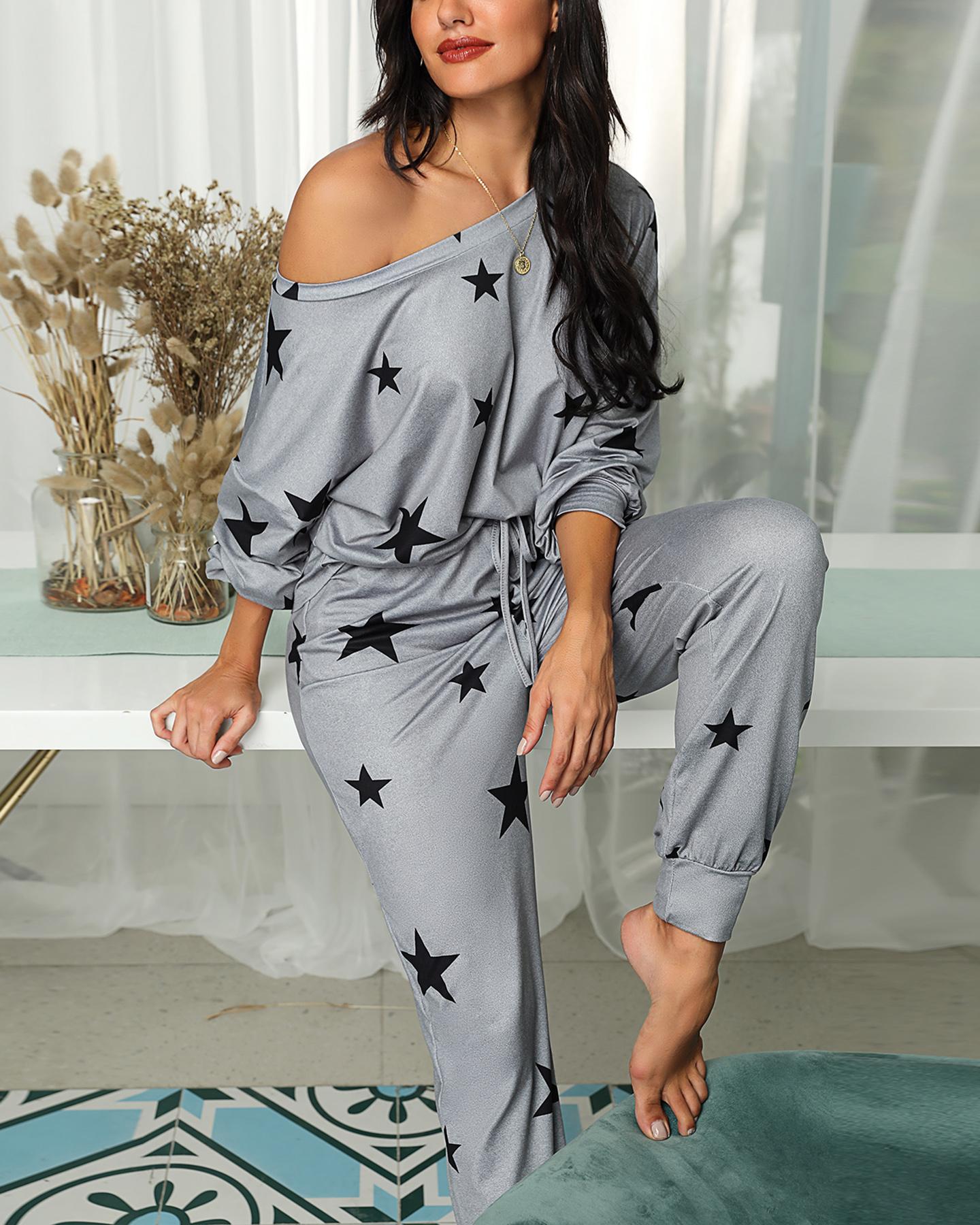 

Star Print Top & Pants Pajamas Sets, Gray