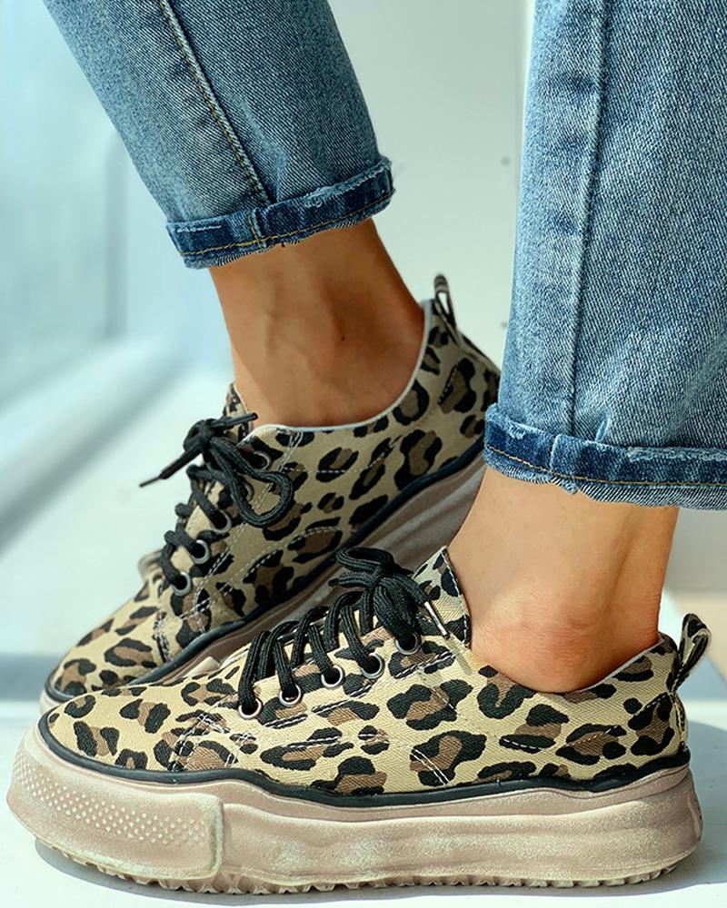 

Leopard Print Breathable Sneaker