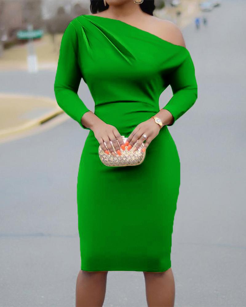 

Solid Skew Neck Bodycon Dress