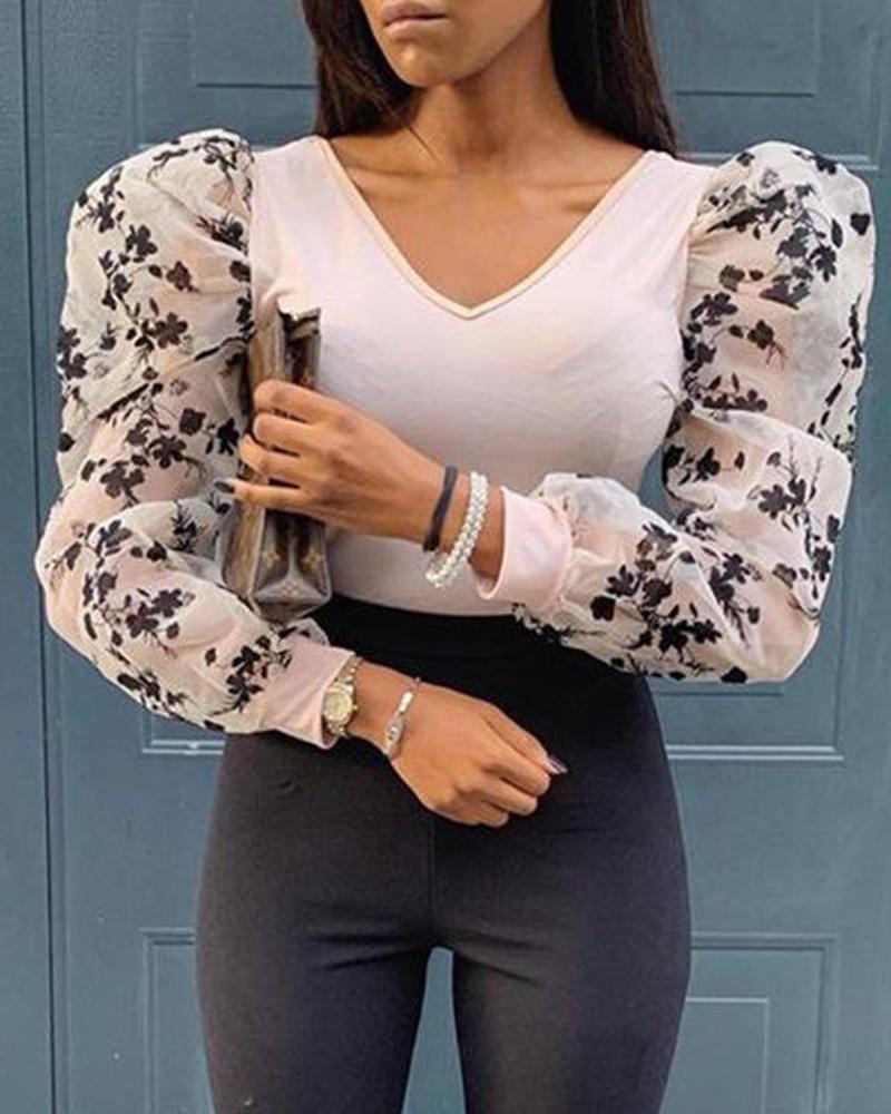 

V Neck Floral Mesh Bodysuit, White