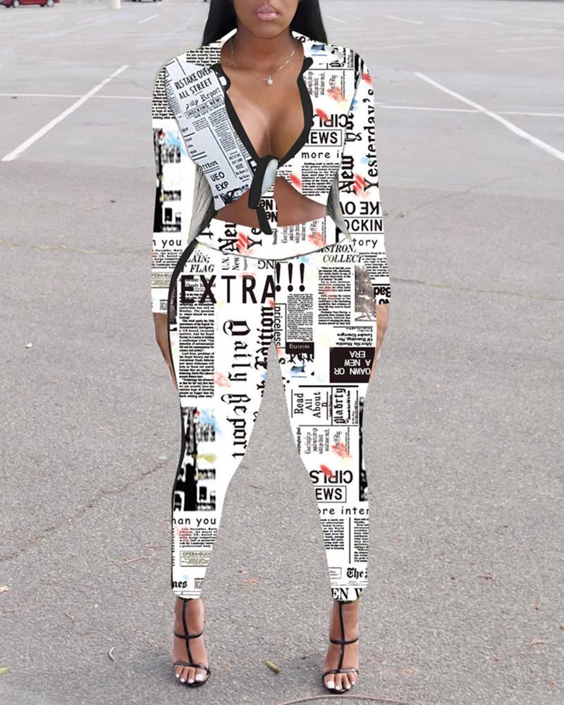 

Newspapaer Print Tied Top & Pants Sets, White
