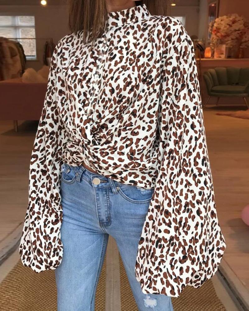 

Leopard Print Lantern Sleeve Twisted Design Blouse