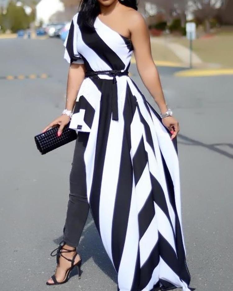 

One Shoulder Contrast Striped Asymmetric Blouse, Black&white