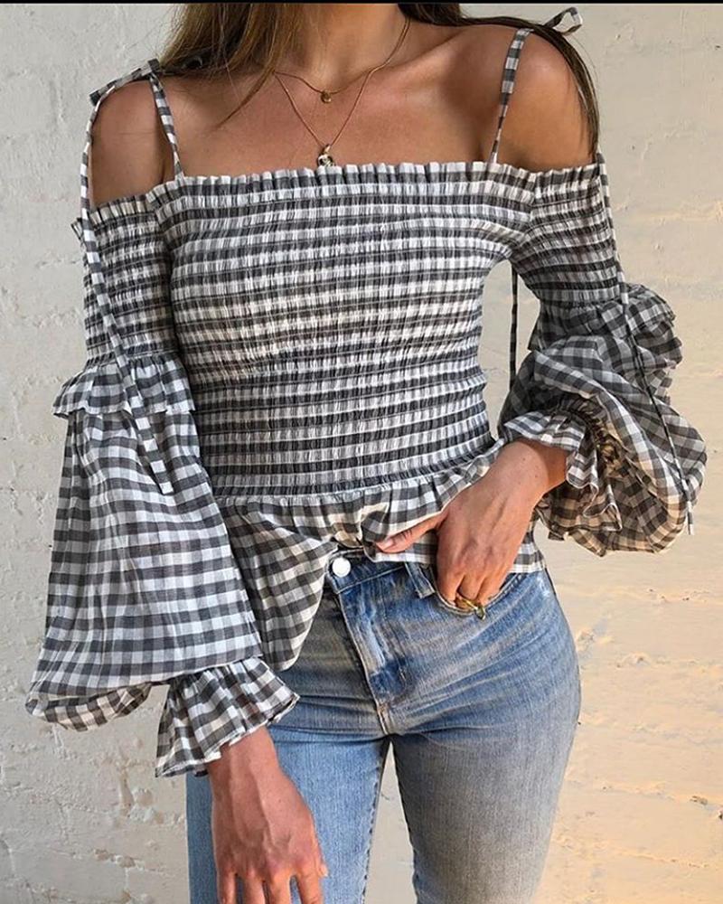 

Grid Cold Shoulder Ruffles Cuff Blouse, Light gray