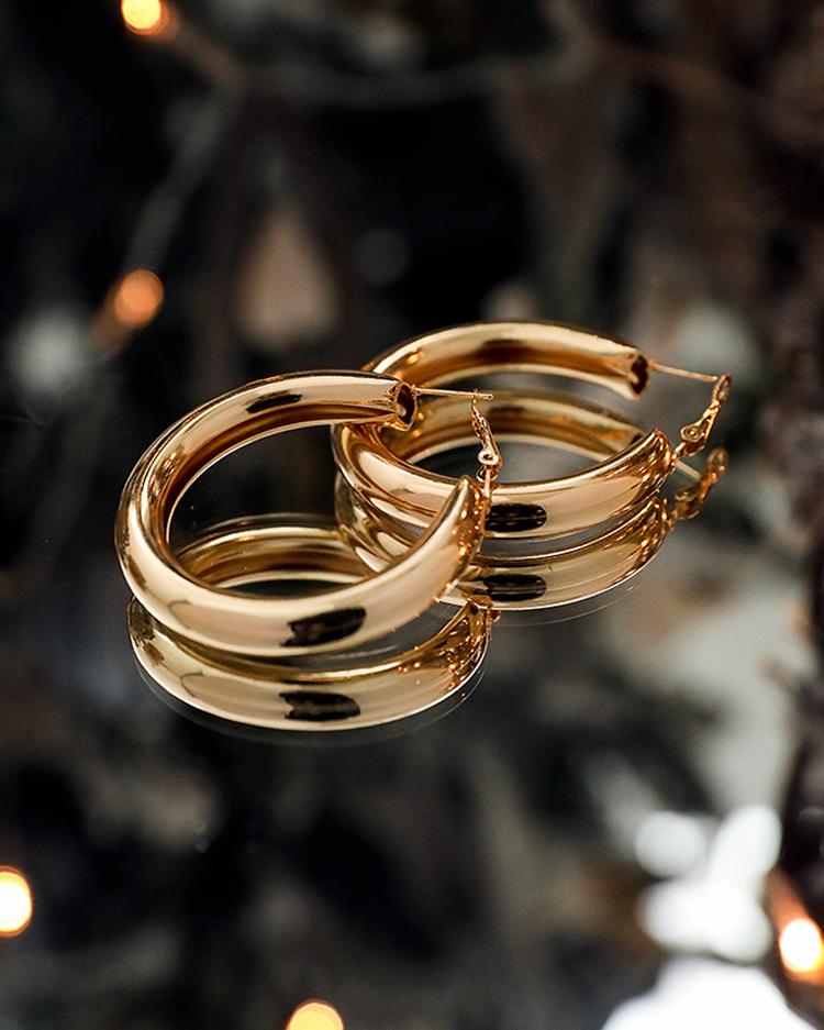 

Hollow Out Geometric Hoop O-Ring Earrings, Silver