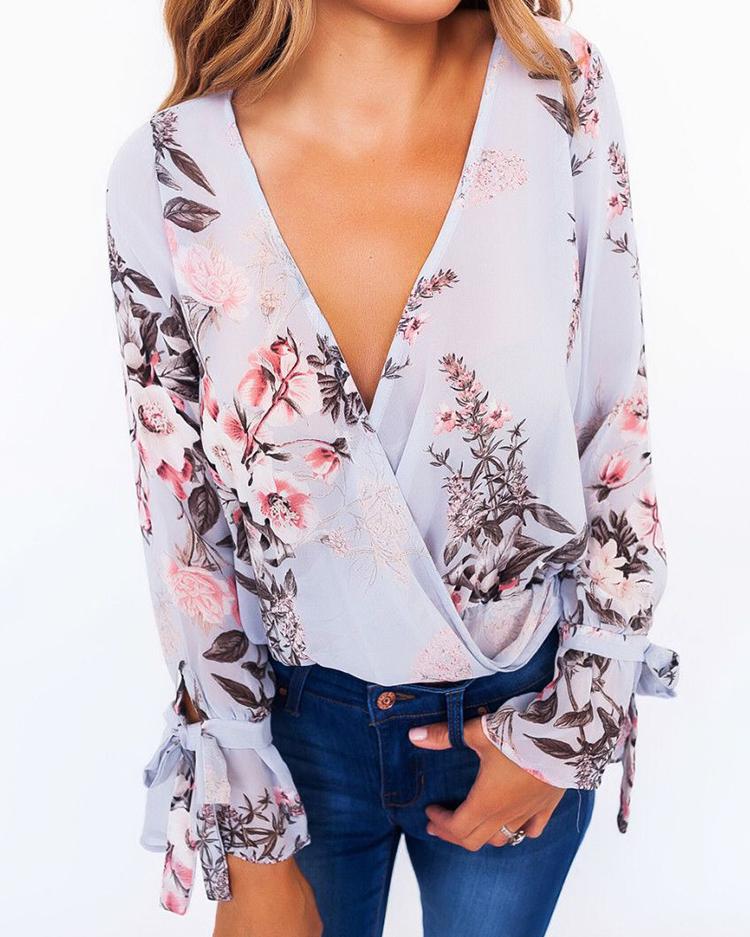 

Floral Print Crisscross Front Flare Sleeve Blouse, Multicolor