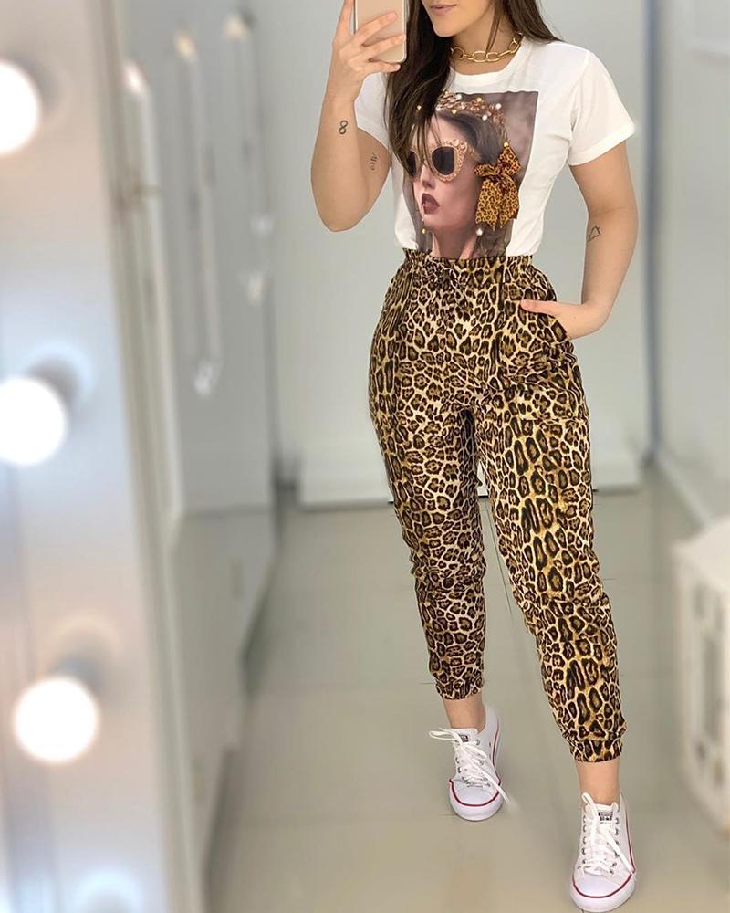 

T-Shirt & Leopard Pants Set
