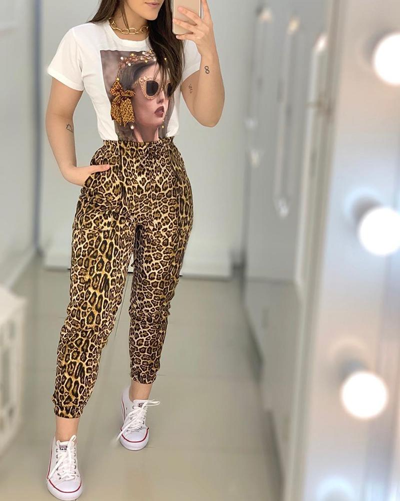 

T-Shirt & Leopard Pants Set