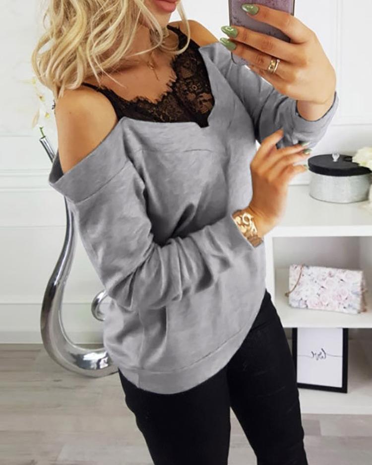 

Cold Shoulder Lace Insert Sweatshirt, Gray
