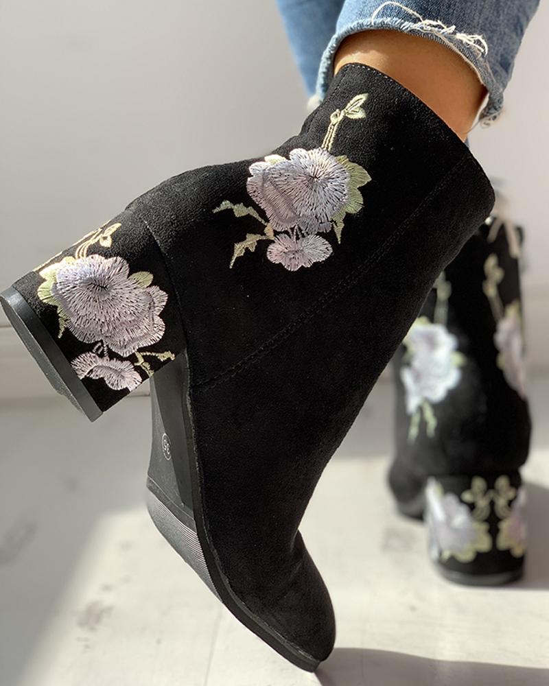 

Flower Embroidery Zipper Chunky Heeled Boots, White