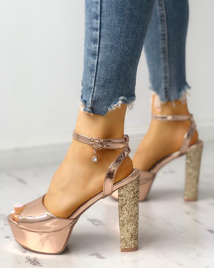 

Open Toe Shiny Chunky Heeled-Sandals, Gold