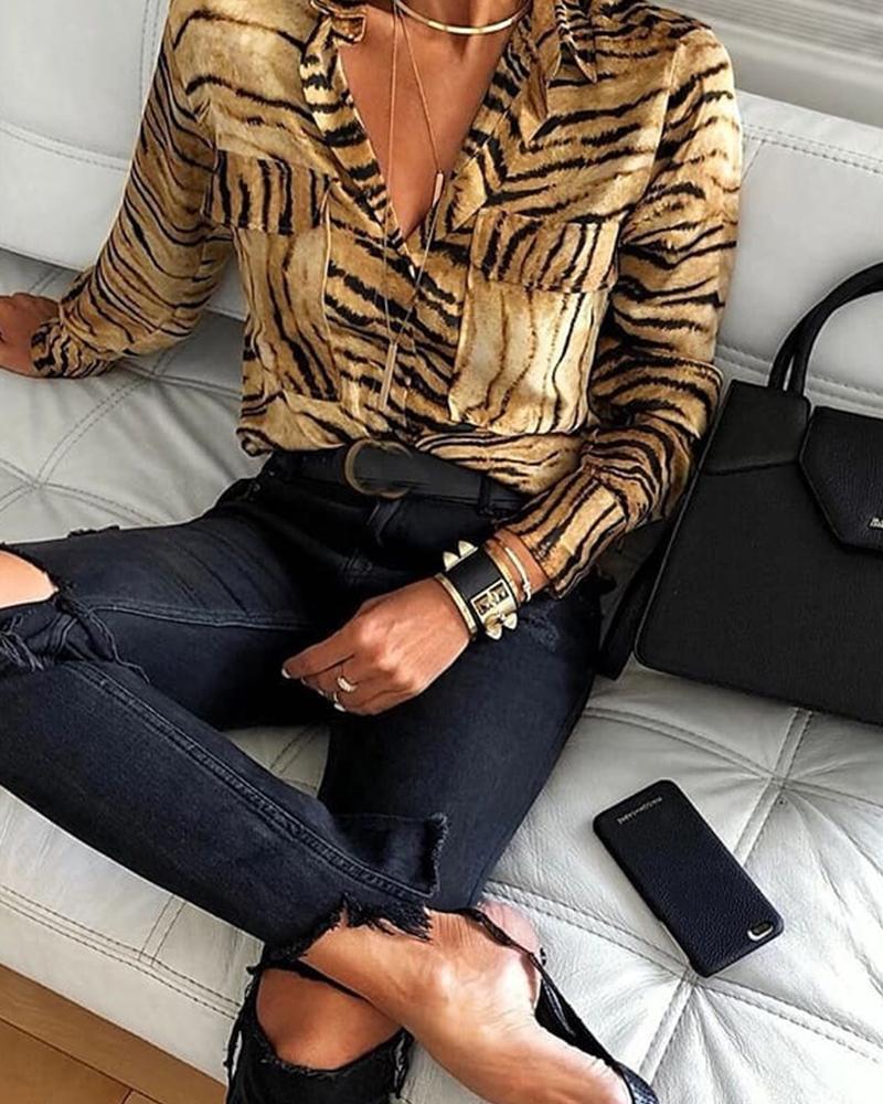 

Tiger Print Double Pocket Top, Leopard