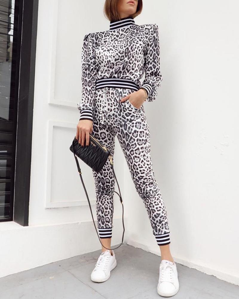 

Striped Cheetah Print Top & Pocket Design Pants Set, Leopard