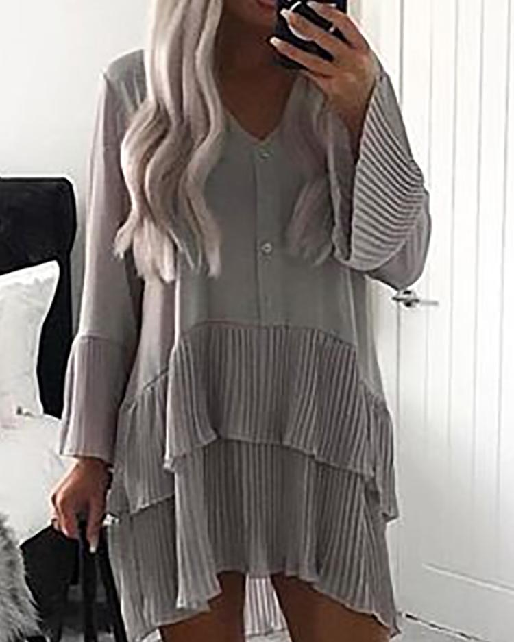 

Bell Sleeve Layered Ruffles Pleated Shirt Dress, Gray