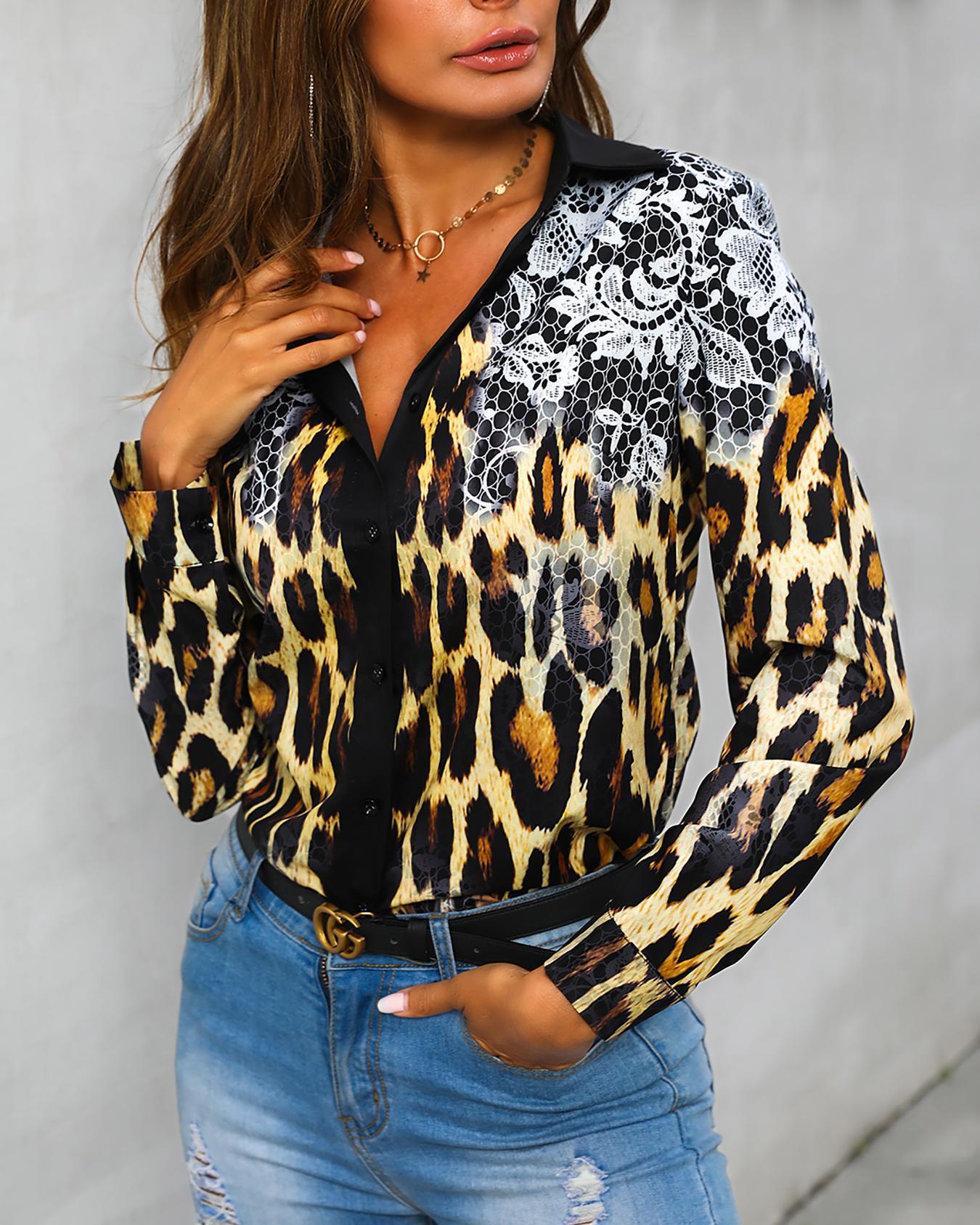 

Leopard Print Insert Casual Shirt