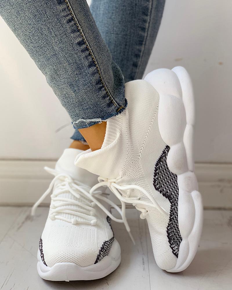 

Solid Breathable Lace-Up Casual Sneakers, White