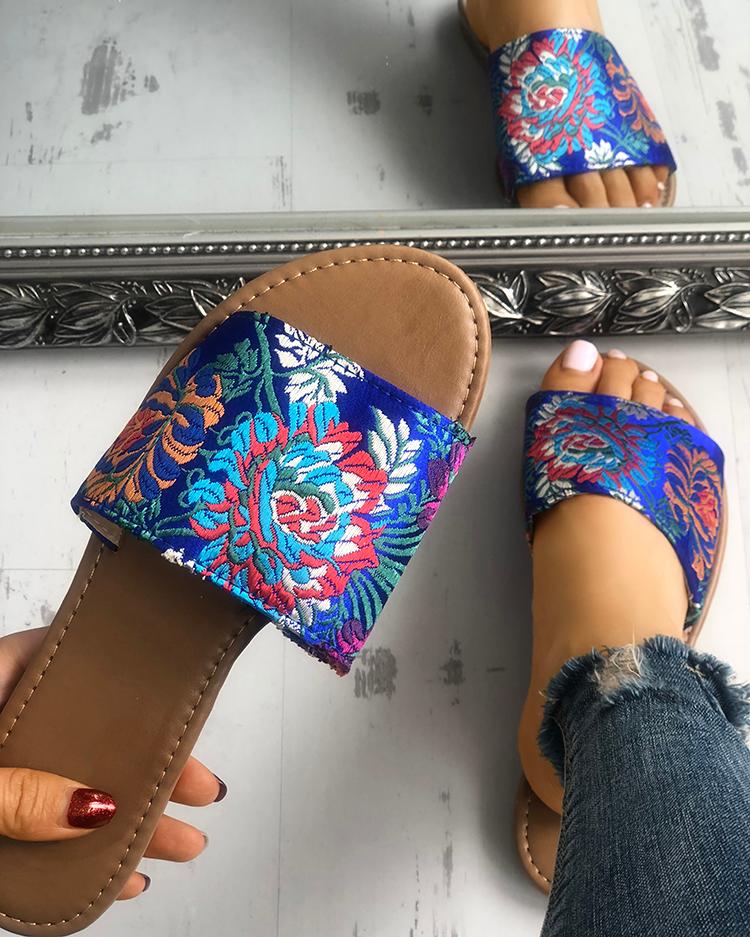 

Floral Embroidery Single Strap Open Toe Slipper