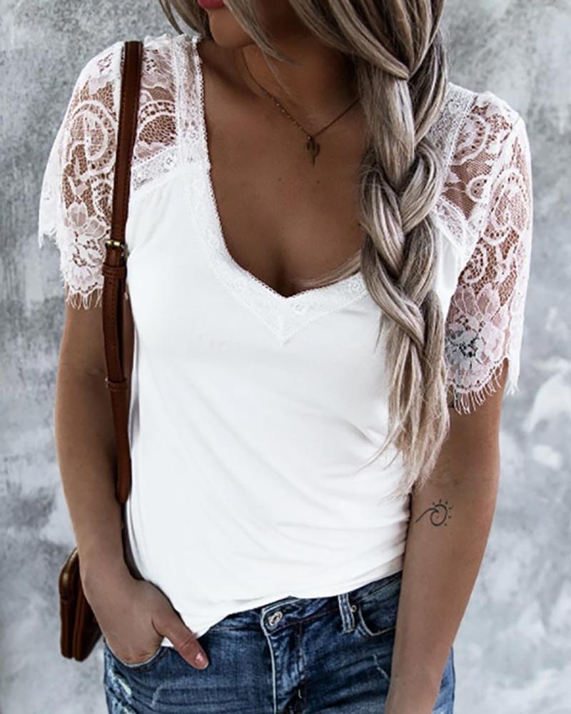 

Eyelash Lace V-neck Short Sleeve Blouse, White