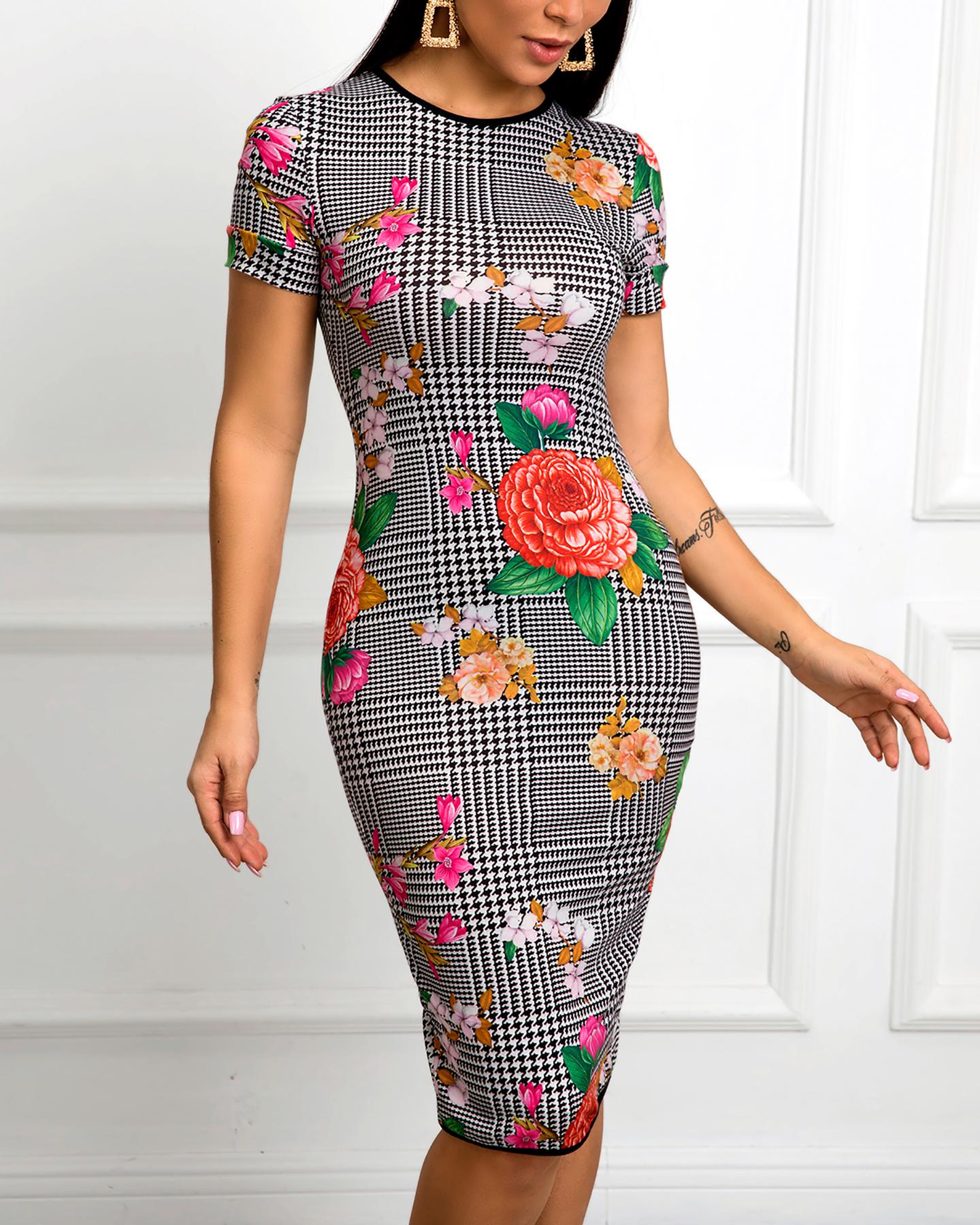

Floral Grid Print Short Sleeve Bodycon Dress
