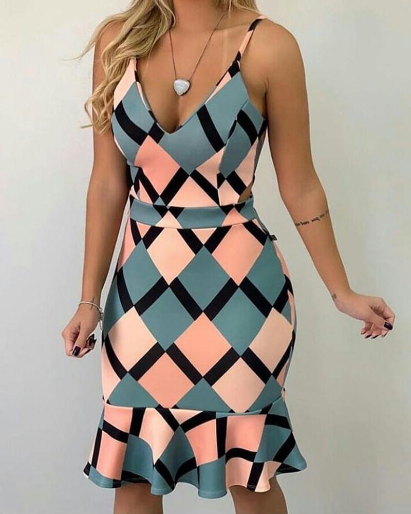 

Geo Print Ruffle Hem Bodycon Dress, Blue