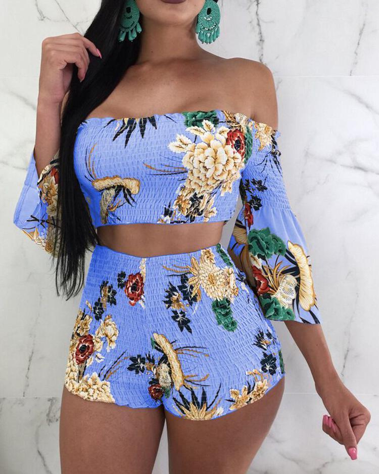 

Floral Off Shoulder Flared Sleeve Shirring Set, Blue