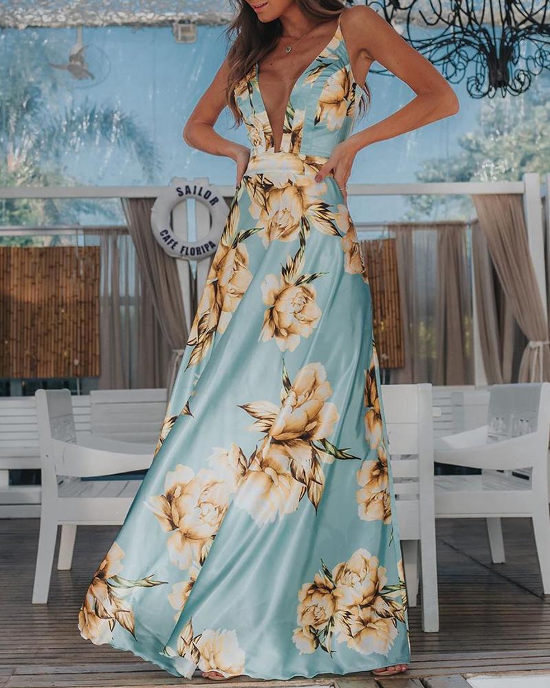

Floral Print Plunge Maxi Dress