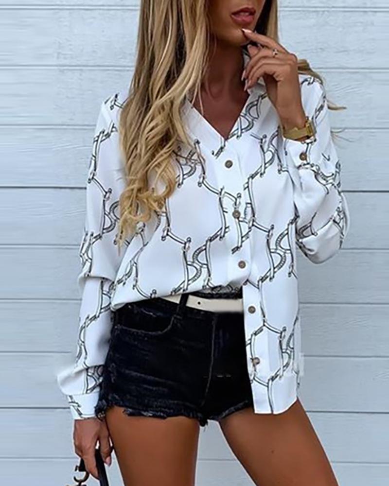 

Chain Print Long Sleeve Buttoned Shirt