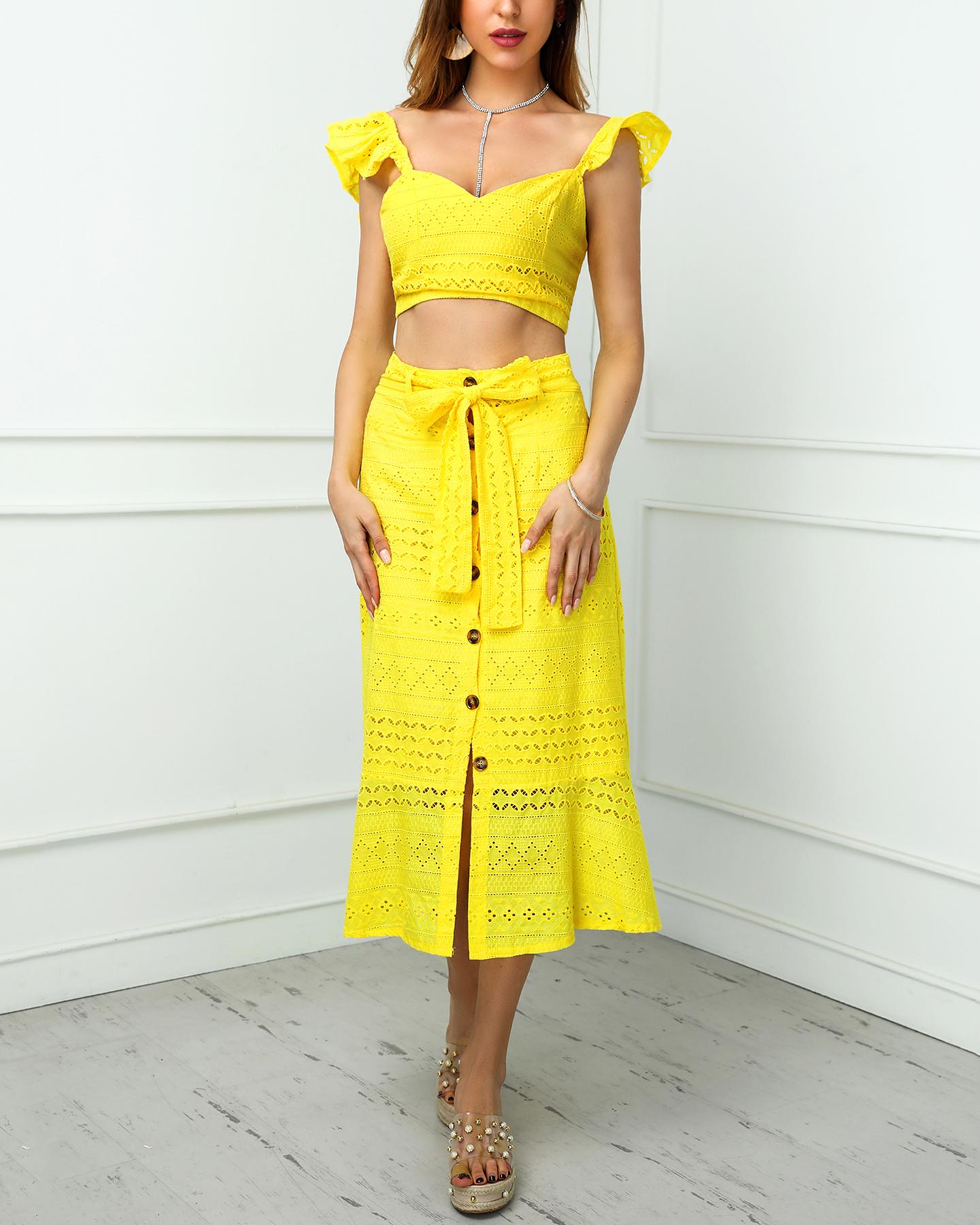 

Hollow Out Ruffles Crop Top & Belted Skirt Set