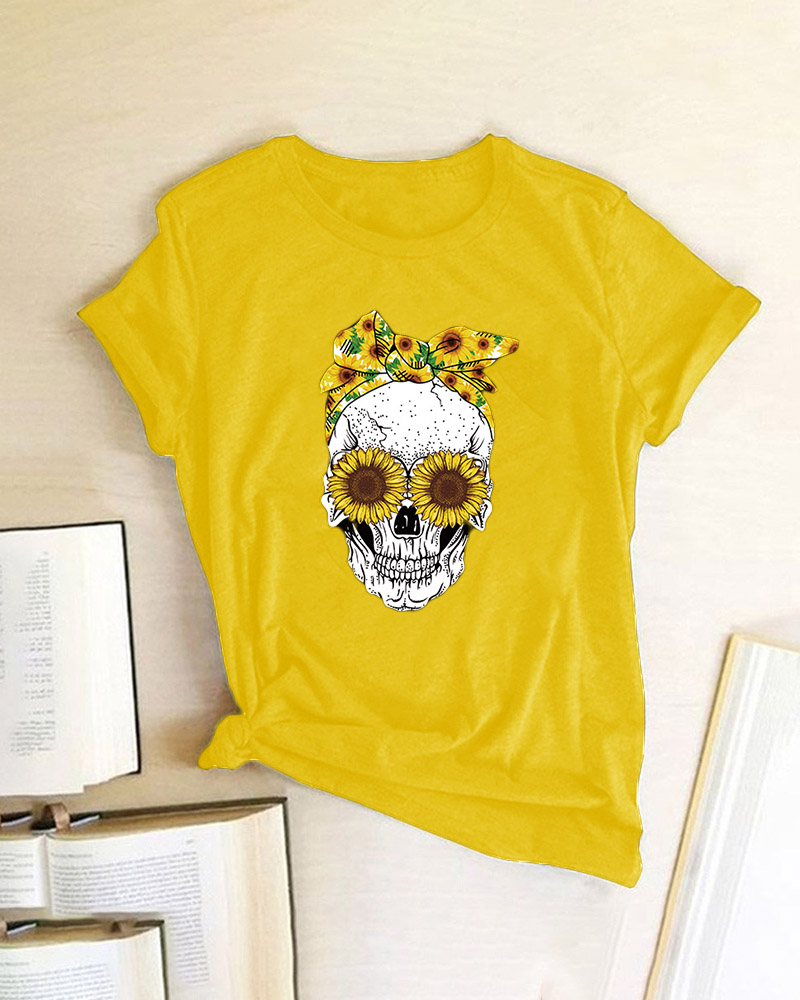 

Skull Print Sunflower Pattern Short Sleeve Casual T-shirt, Yellow