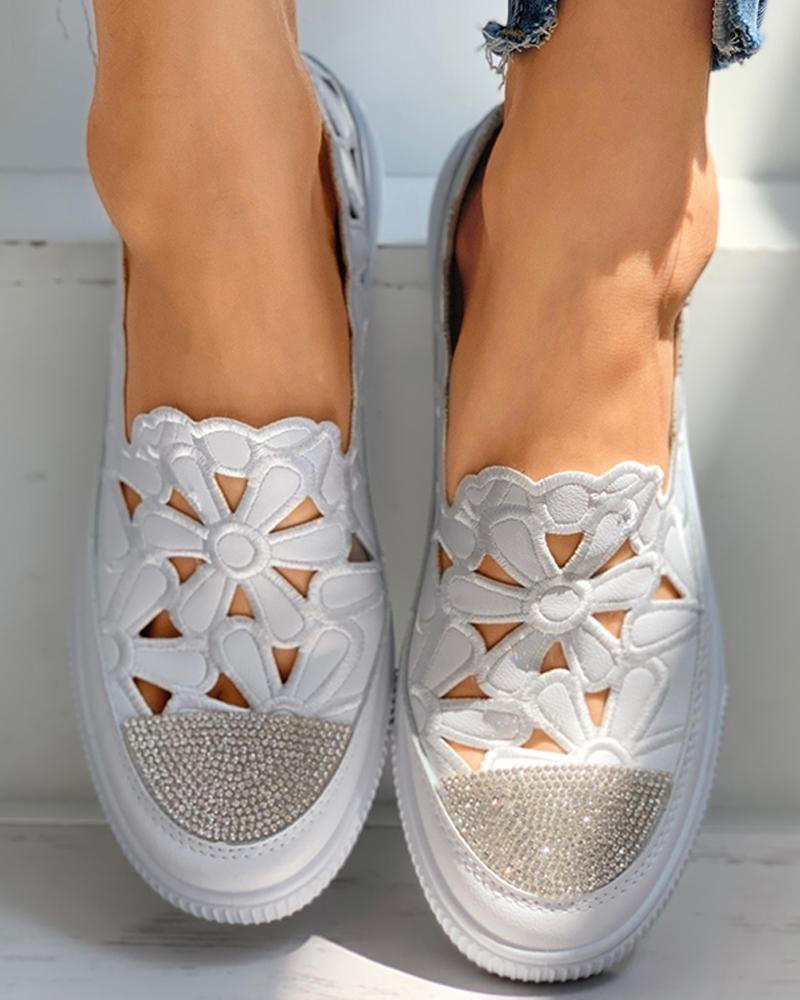 

Floral Pattern Studded Hollow Out Casual Shoes, White