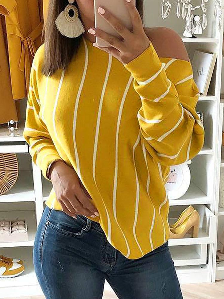 

Contrast Stripes Round Neck Long Sleeve T-Shirt