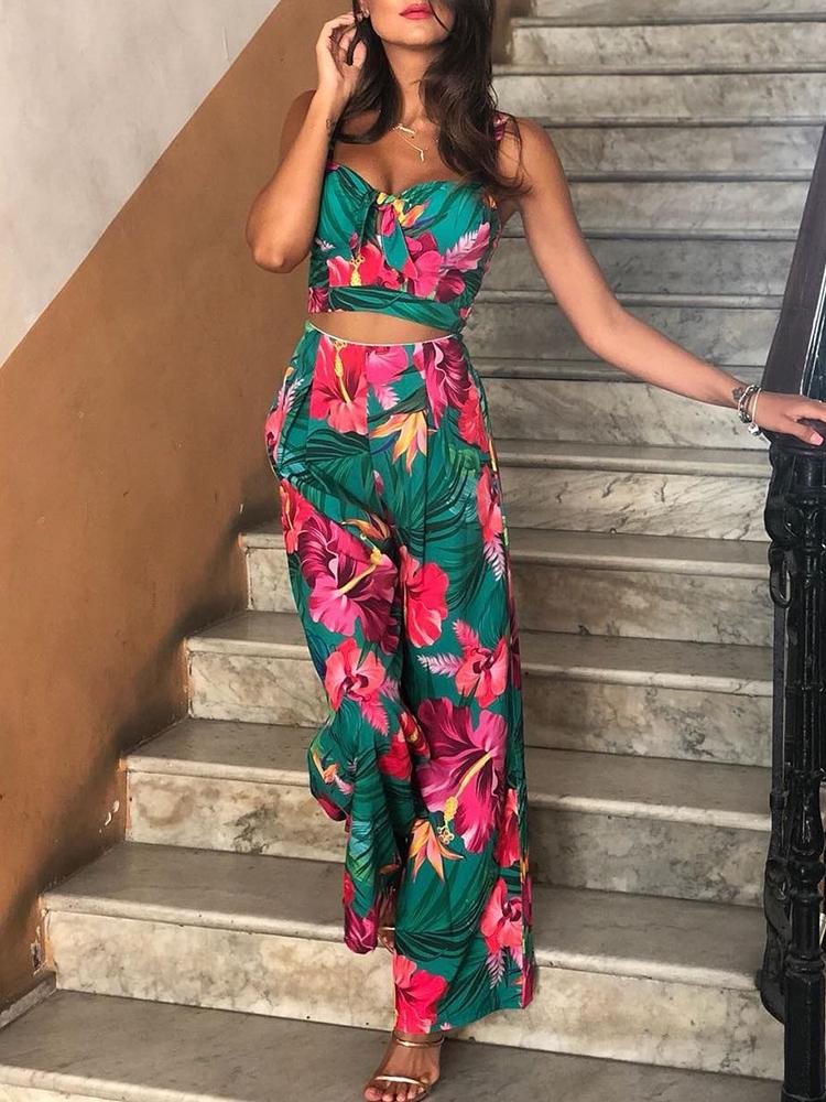 

Tropical Print Knotted Crop Top & Pants Sets