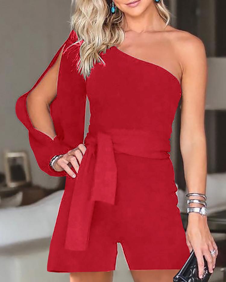 

Stylish One Shoulder Slit Sleeve Black Romper, Red