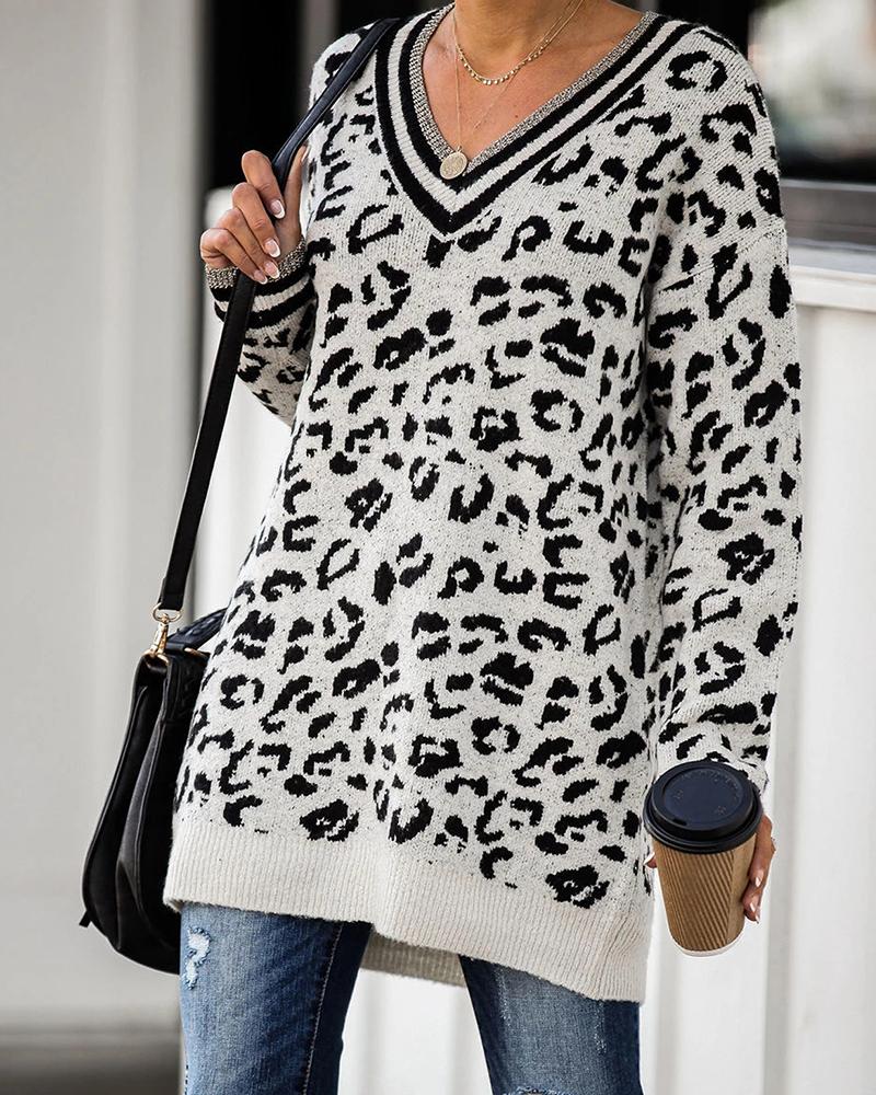 

Casual Cheetah V-neck Knit Sweater, White