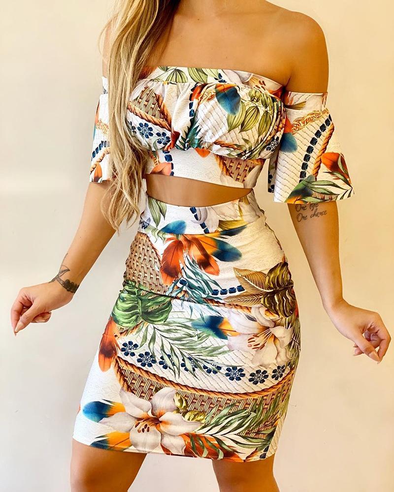 

Off Shoulder Plant Print Ruched Top & Mini Skirt Set, Multicolor