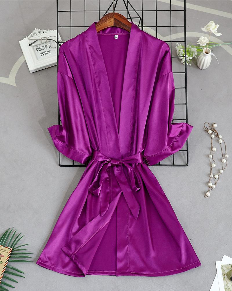 

Embroidered Short Sleeve Sleepwear Robe, Purple